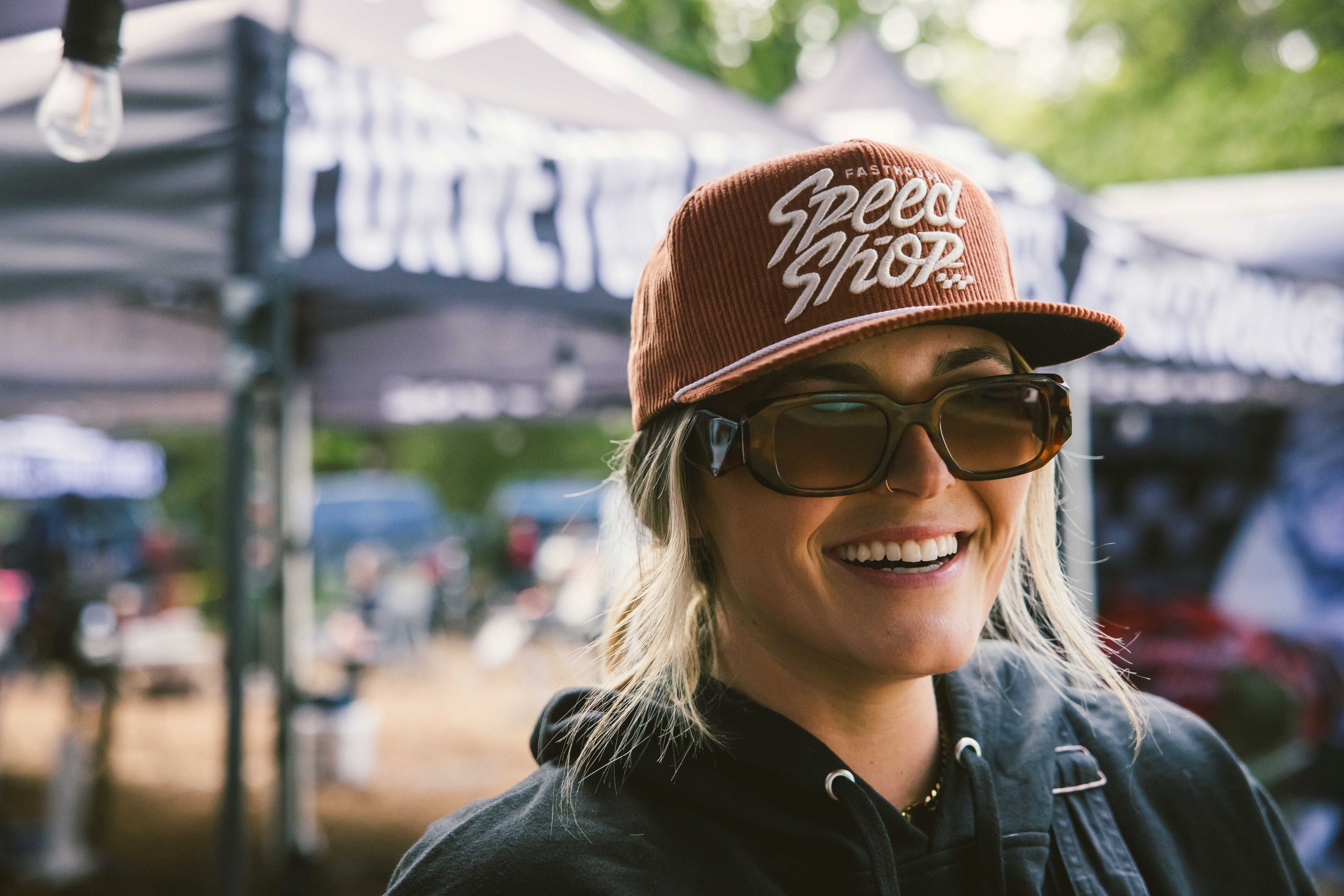 Gorros y Jockeys | Estilo para pista y calle | Proshop Chile