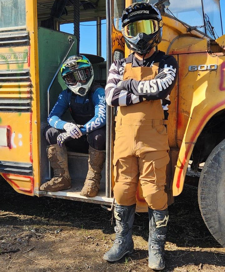 Motos