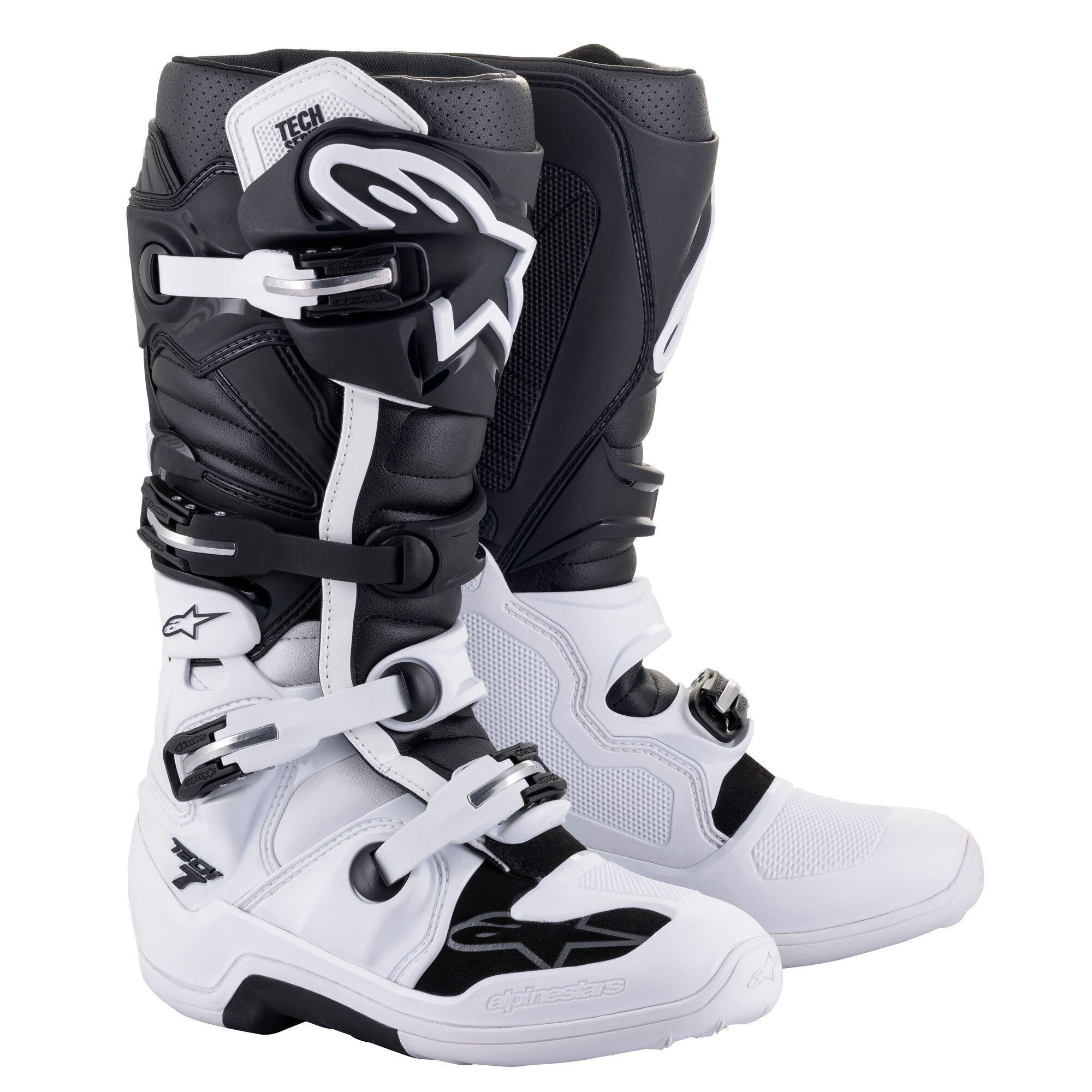 Botas Tech 7 Blanco/Negro