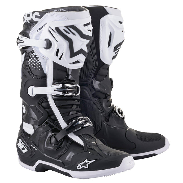 Botas Tech 10 Negro/ Blanco